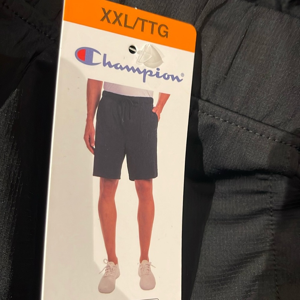XXL: 🖤Champion activwear shorts